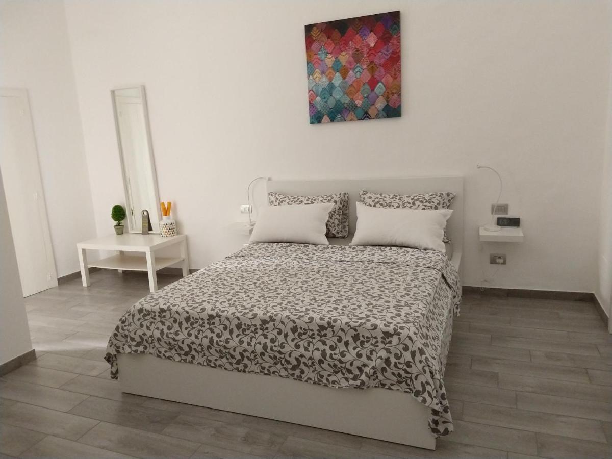B&B 20 Archi Monopoli Exterior photo