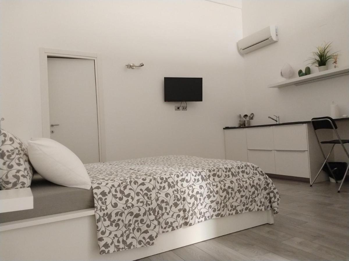 B&B 20 Archi Monopoli Exterior photo