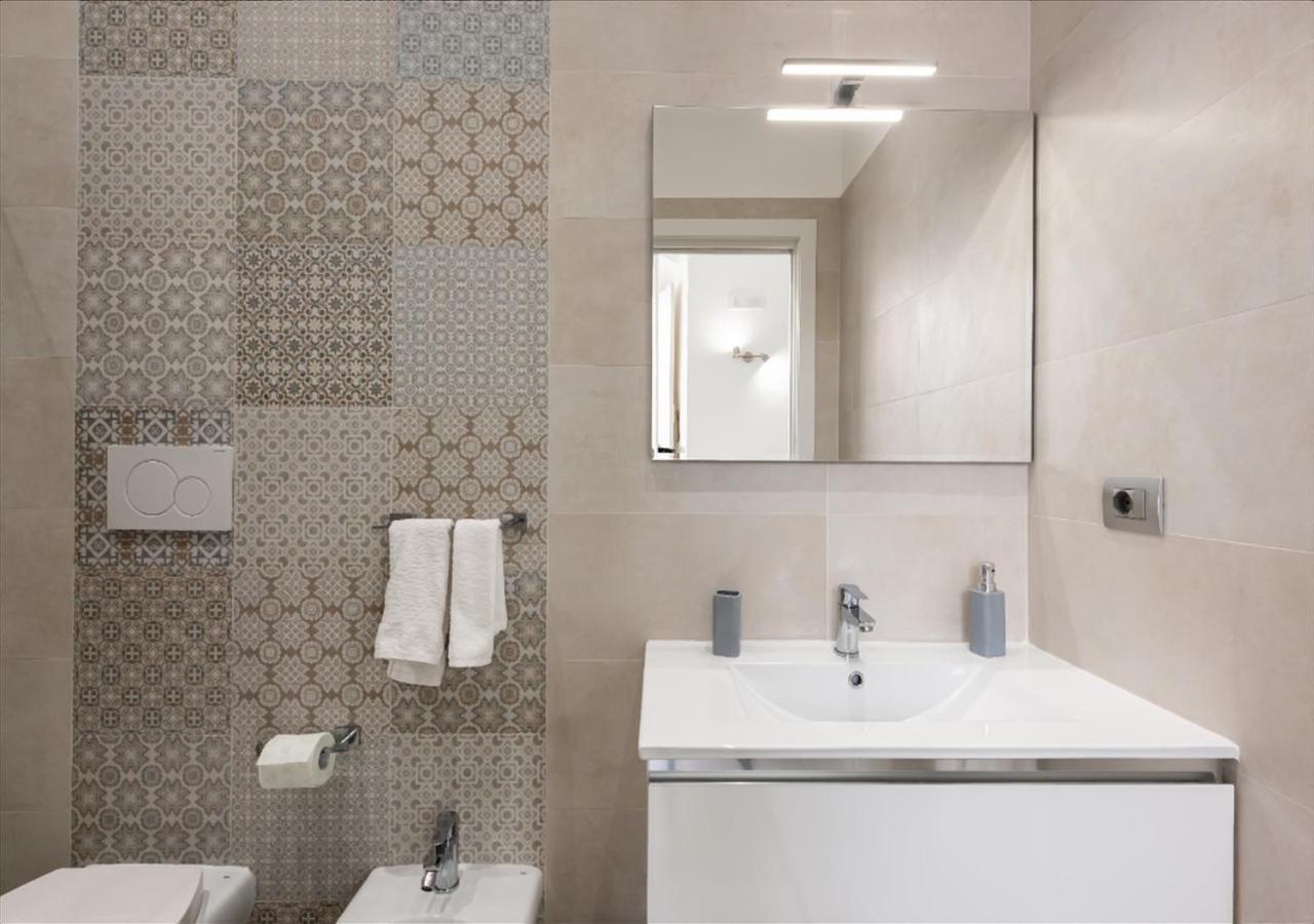 B&B 20 Archi Monopoli Exterior photo