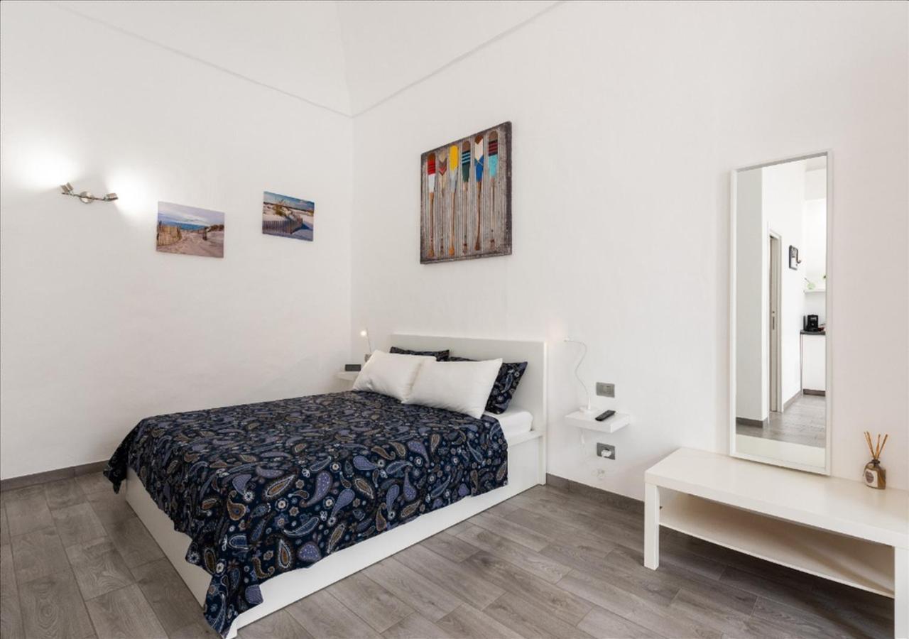 B&B 20 Archi Monopoli Exterior photo
